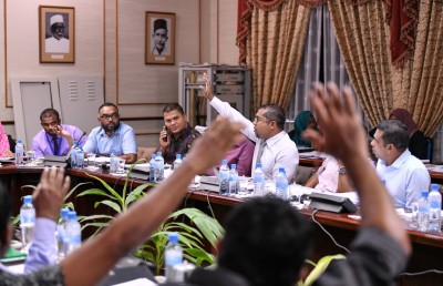 ޖޭޕީގެ މަޖިލިސް މެމްބަރުންނަށް އެމްޑީޕީގެ ފާޑުކިއުން
