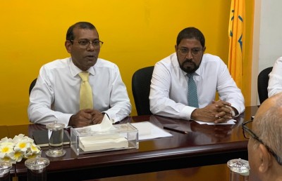 މަޖިލީހުގައި ތިބެންވީ "މިލިއަނަރުން"، ނުވިކޭނީ އޭރުން: ގާސިމް