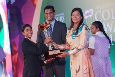 މައިލޯ ކަލާސް އެވޯޑު ރާއްޖޭގެ އެއްވަނަ ޓީޓީ ކުޅުންތެރިޔާ ރަފާއަށް