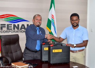 ޕޯޓަބަލް ދެ ވެލްޑިންގް މެޝިން ފެނަކައަށް ހަދިޔާކޮށްފި