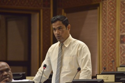 މެންބަރު ނާޒިމް ފުލުސް އޮފީހަށް ހާޒިރުވާން އަންގައިފި