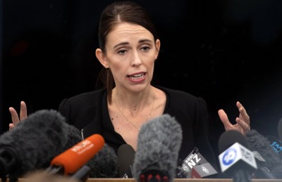 ކްރައިސްޗާޗުގެ ހުކުރު ނަމާދު ލައިވްކޮށް ވީހާ ވެސް ގިނަ ބަޔަކު ބުރުގާގައި