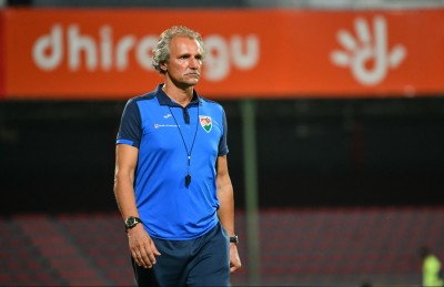 ކޮލިފައިންގެ ފައިދާ ކުޅުންތެރިންނަށް ބޮޑު: ގައުމީ ކޯޗު