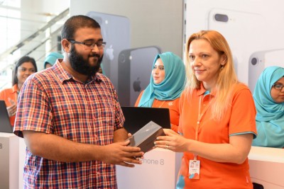 އައިފޯން 8 އާއި 8 ޕްލަސްގެ ދިރާގުން ވިއްކަން ފަށައިފި