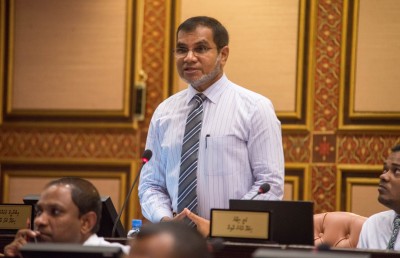 މަޖިލިހުގައި އެމްޑީޕީ މެމްބަރުންގެ ރުޅިގަނޑު ގާސިމަށް!