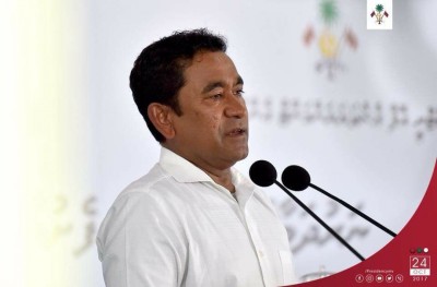 "އެލްބޯޑު ޖަހައިގެން އުޅޭ ބަޔަކަށް ފުރުސަތު ދޭނެތޯ މިއީ ކުރަން ޖެހޭ ސުވާލެއް"
