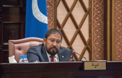 މަޖިލިހުގައި އެމްޑީޕީ މެމްބަރުންގެ ރުޅިގަނޑު ގާސިމަށް!