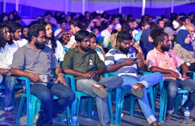 އަޅުގަނޑު ޖަވާބުދާރީވާން ޖެހޭ ސިޔާސީ ލީޑަރެއް، މަހުޖަނެއް ނުހުންނާނެ: އުޝާމް