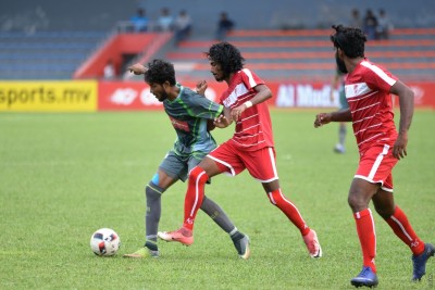 10 ކުޅުންތެރިންނާއެކު ކުޅެ، ގްރީނުން ކުޑަހުވަދޫ ބަލިކޮށްފި