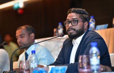 އަންހެން ފުޓްބޯޅަ ލީގެއް ތައާރަފްކުރަނީ