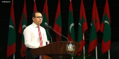 މަޝްރޫއުތައް ހިންގާ އިރު ތިމާވެއްޓަށް ލިބިދާނެ ގެއްލުންތައް ކުޑަކުރަން ޖެހޭ: ޑިފެންސް މިނިސްޓަރު