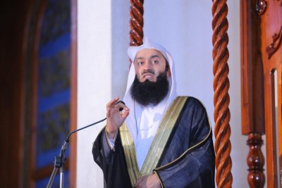 މުފްތީ މެންކް މެލޭޝިއާގެ ޖޮހޯގައި ތަގްރީރު ކުރުން މަނާކޮށްފި