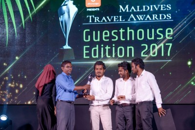 ލީޑިން ގެސްޓުހައުސް އެވޯޑް މާފުށީ އެރީނާ ބީޗު ހޮޓެލްސްއަށް