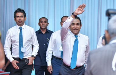 މައްސަލަ ބެލި ބެންޗު ބަދަލުކޮށް ޔާމީން ދޫކޮށްލައިފި