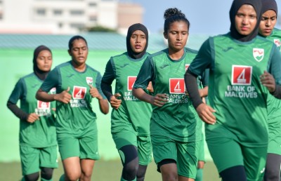 އަންހެން ފުޓްބޯޅަ ލީގެއް ތައާރަފްކުރަނީ