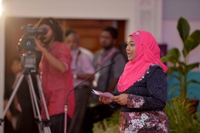 ބްރޯޑްކޮމްގެ މެމްބަރު ޒައިނާ ވަކިކުރަން ހުށަހެޅި މައްސަލަ ބޭރުކޮށްލައިފި