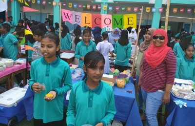 4 ސްކޫލެއްގައި ފައިނޭންސް ފެއާއެއް ބާއްވައިފި