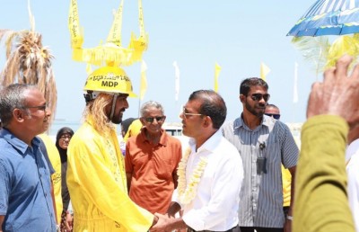 މާފަރު އެއާޕޯޓު ތަރައްގީ ކުރަން ކުރީގެ ސަރުކާރުން ރިޝްވަތު ނެގި: ނަޝީދު