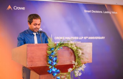 ކްރޯ މޯލްޑިވްސް: ލާމަރުކަޒީކޮށް މަސައްކަތް ކުރުމުގައި ނަމޫނާ އެއް