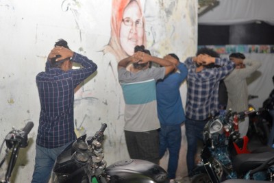 ތިން މީހުން ޒަހަމްކޮށްލި މައްސަލާގައި ހައްޔަރު ކުރި މީހުންގެ ބަންދަށް 10 ދުވަސް
