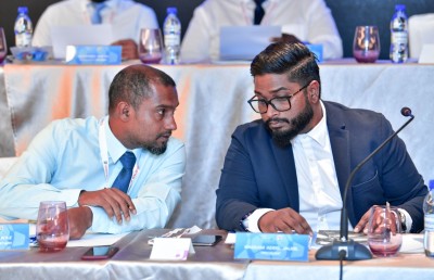 ޑޮލަރު މާރުކުރި ފައިސާ އެފްއޭއެމްގެ އެކައުންޓަށް ނުވަންނަ ކަމަށް ބައްސާމް ބުނި: ޖަވާޒު
