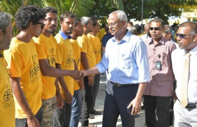 ބިޑްގެ އުސޫލުތައް ހަރުދަނާ ކުރުމުން މަޝްރޫއުތަކުގެ އަގު 50 ޕަސަންޓު ކުޑަވެއްޖެ: ރައީސް