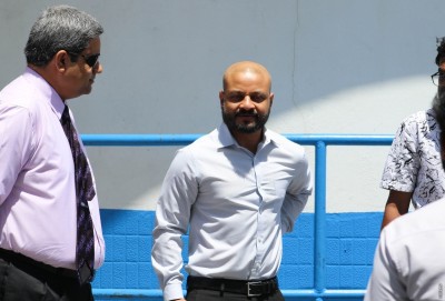 ހެކިން ހާޒިރު ނުކުރެވިގެން ފާރިސްގެ ޝަރީއަތް ކެންސަލް ކޮށްފި