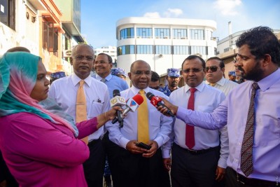ޖަލްސާ އޮތުމުން 12 މެމްބަރުންގެ ޝަރީއަތް އަންގާރަ ދުވަހަށް ފަސްކޮށްފި