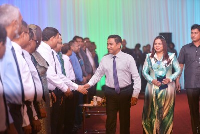 ސަރުކާރުން ލޯނު ނަގާތީ ކިޔަމުންދާ ފާޑުކިޔުންތަކަށް ރައީސްގެ ވަރުގަދަ ރައްދެއް!