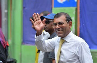 ކުރީގެ ރައީސަކު ފުރަތަމަ ފަހަރަށް މަޖިލީހަށް