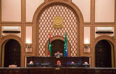 ގާސިމް، ޔާމީނާ އެކު އެޅުއްވި ގޯސް ފިޔަވަޅު!