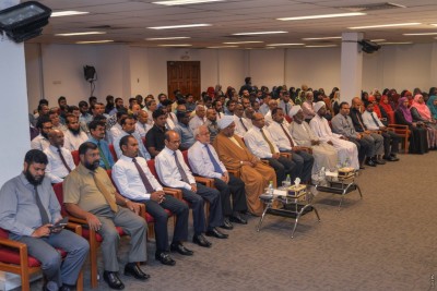 ގިނަ އިލްމުވެރިންނާއެކު ހޫނު ބަހުސްތަކަކަށްފަހު އިލްމުވެރިންގެ މަހާސިންތާ ނިންމާލައިފި