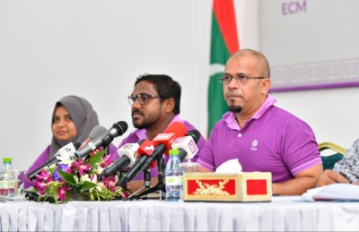 މަޖިލިހުގެ އިންތިޚާބު އޮޅުވާލަން ފުރުސަތެއް ނެތް: ޝަރީފް