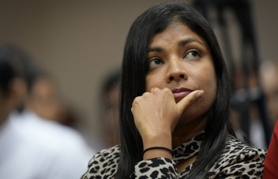 ހިސާން އާއި ރޮޒައިނާގެ ދެމަފިރިކަނބަލުން ވެސް މަޖިލީހަށް!