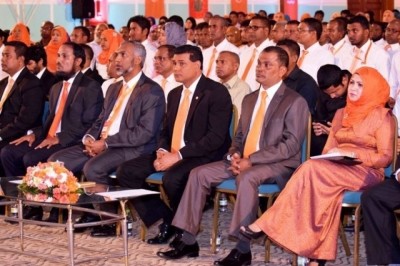 ޓްރަމްޕް މަސައްކަތް ކުރައްވަނީ މުސްލިމުން ނިކަމެތި ކޮށްލަން: އެމްޑީއޭ
