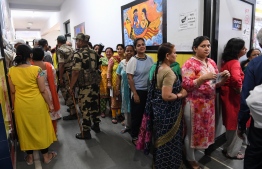 މަސް ދުވަހަށް ދެމިގެންދާ އިންޑިއާގެ އިންތިޚާބުގައި ވޯޓުލާން ފަށައިފި