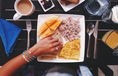 ރޯދަ ވީއްލައިގެން ކާންވީ ކޯއްޗެއް؟