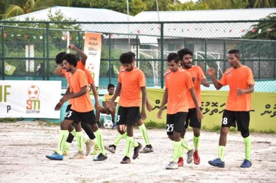 މަނަދޫ އަތުން ވެސް މޮޅެއް ހޯދައި، ހެނބަދޫ އިން ގްރޫޕް ސްޓޭޖް ނިންމާލައިފި
