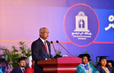 ނެތިގެން މިއުޅެނީ އިލްމާ އެއްވަރަށް ހިކުމަތްތެރިކަމާ އެކު ކަންކުރާނެ މީހުން: ރައީސް