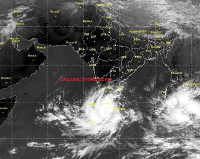 ތޫފާން އިތުރަށް ބާރު ގަދަވެއްޖެ، ދަތުރުކުރަނީ ރާއްޖެއާ ދުރަށް