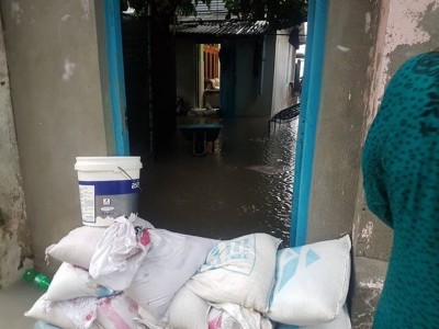 ދ. މީދޫގައި ފެންބޮޑުވެ ގެއްލުންތަކެއް ވެއްޖެ