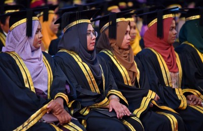 ނެތިގެން މިއުޅެނީ އިލްމާ އެއްވަރަށް ހިކުމަތްތެރިކަމާ އެކު ކަންކުރާނެ މީހުން: ރައީސް
