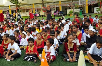 ގައުމީ ހެދުންތަކާ އެކު ބަހުގެ ދުވަސް ފާހަގަކޮށްފި