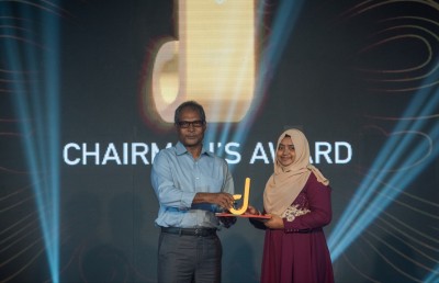 ދިރާގުން މުވައްޒަފުންގެ އަގު ވަޒަންކޮށް އިނާމު ދީފި
