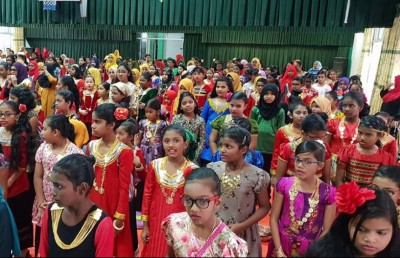 ގައުމީ ހެދުންތަކާ އެކު ބަހުގެ ދުވަސް ފާހަގަކޮށްފި