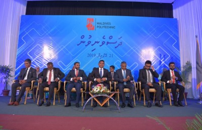 މަސައްކަތްތެރިންގެ އަޑު އަހައި، އެކަށީގެންވާ އުޖޫރައެއް ދޭން ޖެހޭ: ނައިބު ރައީސް