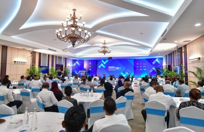 ކޮރަޕްޝަން ނައްތާލައިގެން ވިޔަފާރި ފުޅާވާނެ: އަމީރު