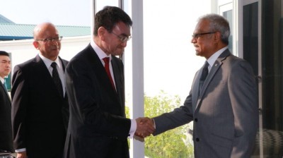 ޖަޕާނުގެ ފޮރިން މިނިސްޓަރު ރާއްޖެ ވަޑައިގެންފި