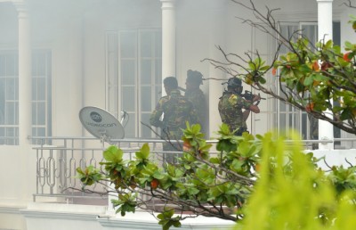 60 މީހުން ހައްޔަރުކޮށްފި، އިތުރު މީހުން ހޯދަނީ