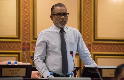 މަޖިލިސް އިންތިޚާބު އޮތީ "އޮޅާލާފައި"، ޝަރުއީ ނިޒާމު ތެދުވާން ޖެހޭ: އަބްދުއްރަހީމް